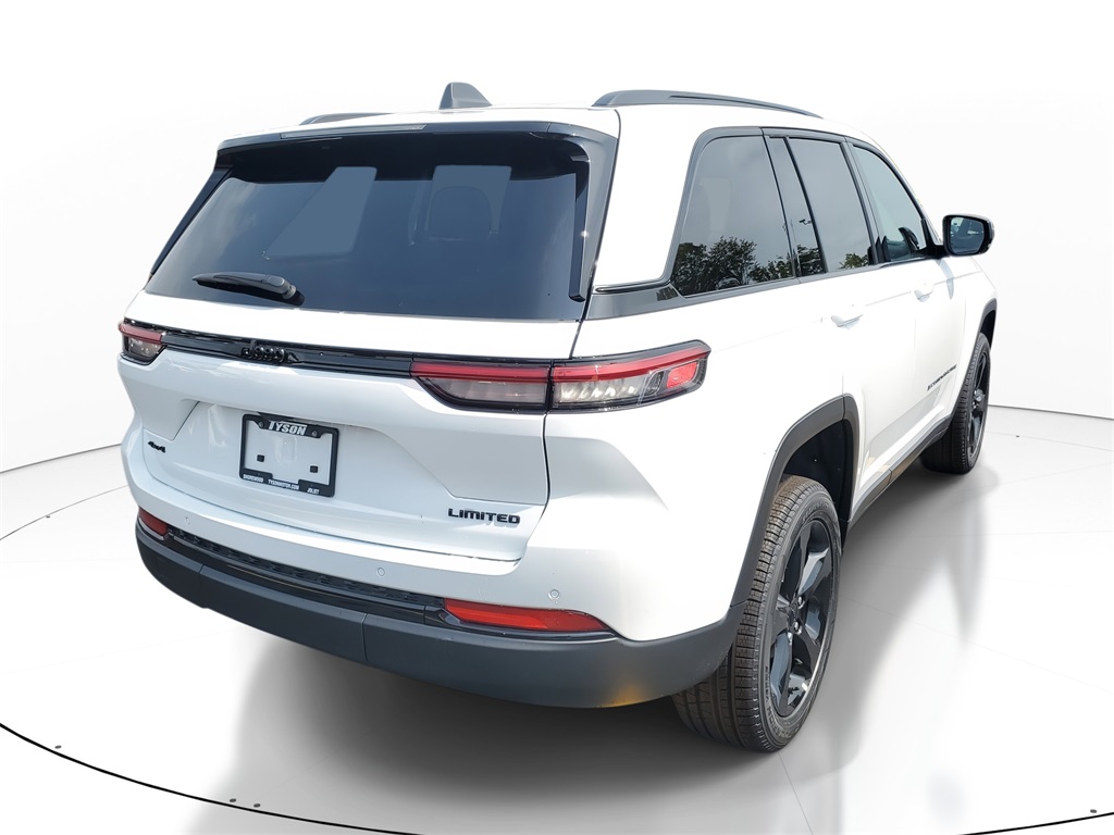 2025 Jeep Grand Cherokee Limited photo 4
