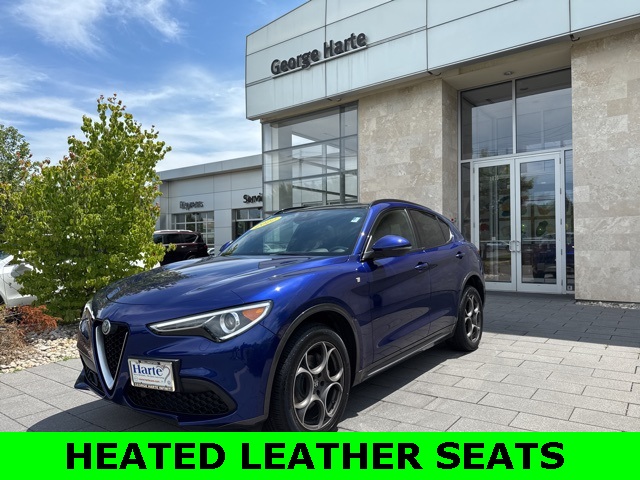 2022 Alfa Romeo Stelvio Ti photo 3