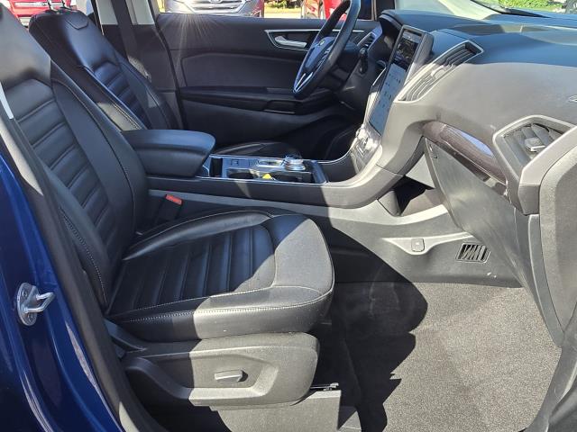 2023 Ford Edge SEL photo 10