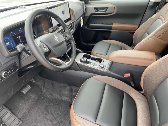 2025 Ford Bronco Sport Outer Banks photo 11