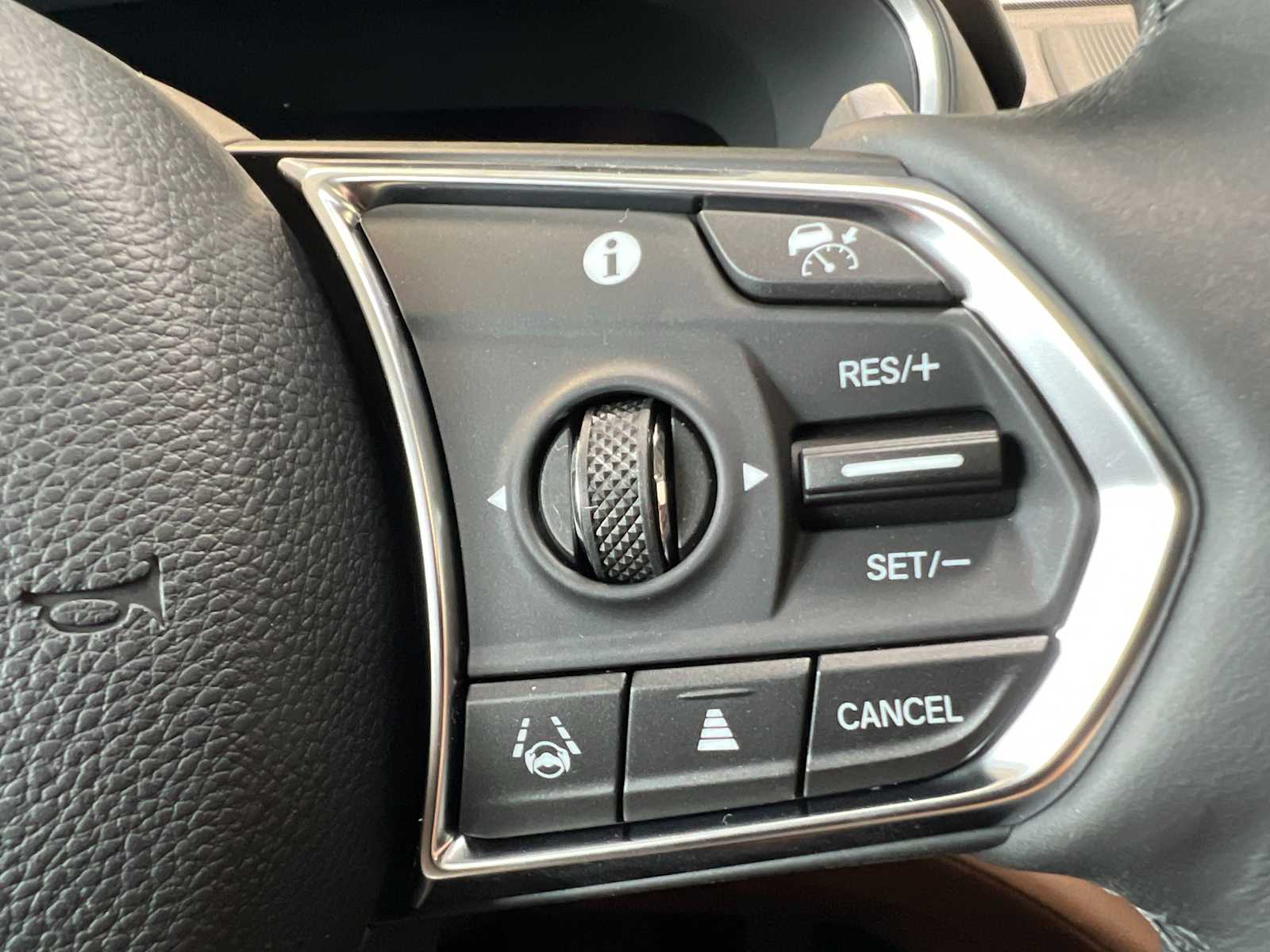 2026 Acura MDX Technology SH-AWD photo 17
