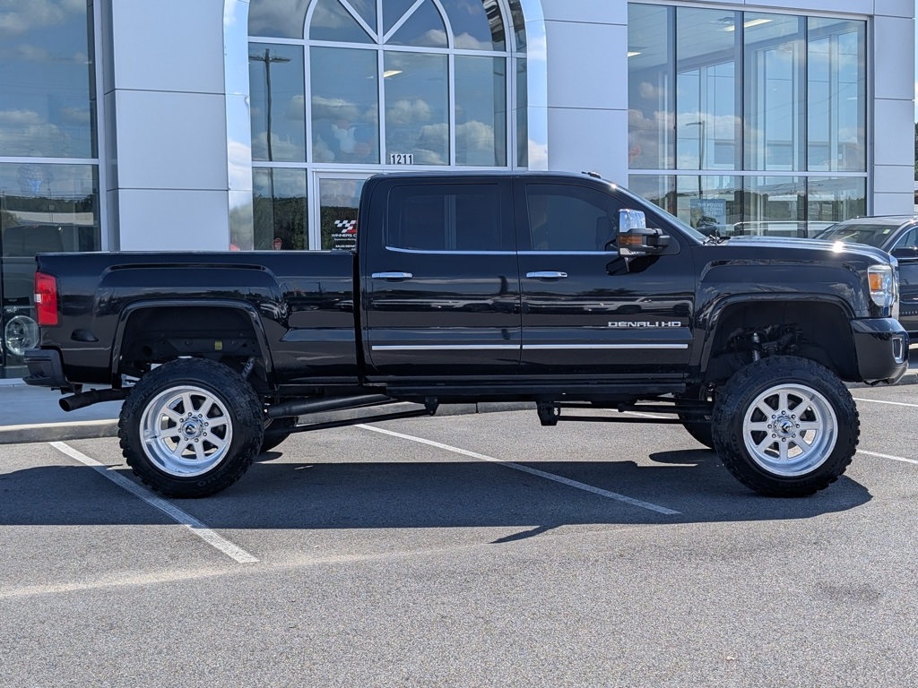 2015 Gmc Sierra Denali photo 2