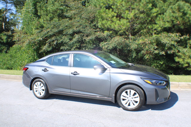 2025 Nissan Sentra S's photo