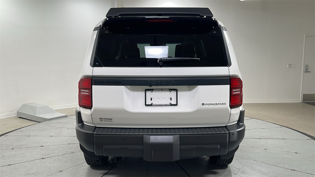 2025 Toyota Land Cruiser photo 4