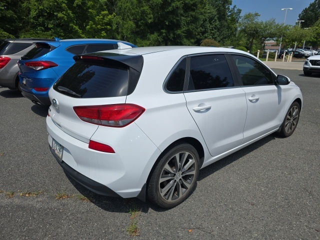 2018 Hyundai Elantra GT photo 3