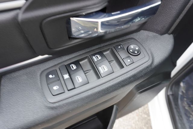 2022 Ram 1500 Classic Warlock photo 19