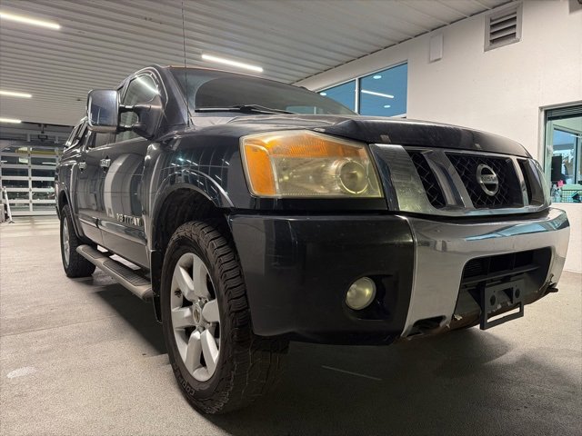 2010 Nissan Titan LE