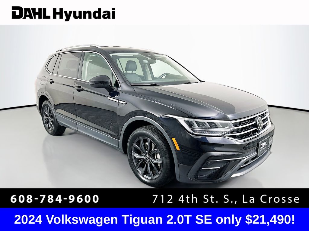 2024 Volkswagen Tiguan SE's photo