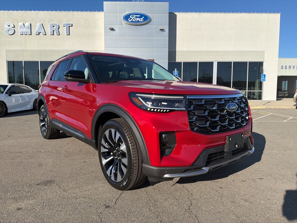 2026 Ford Explorer Platinum's photo