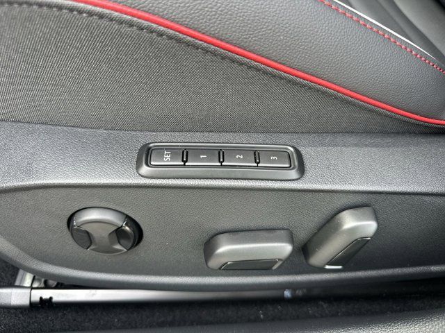 2025 Volkswagen Golf GTI SE photo 2