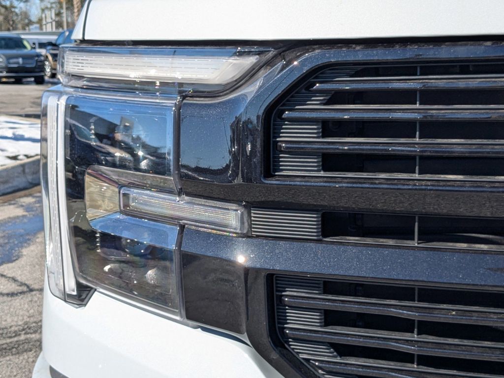 2025 Ford F-150 Platinum photo 9
