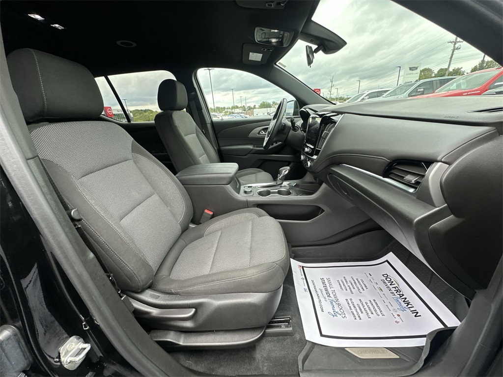 2023 Chevrolet Traverse photo 24