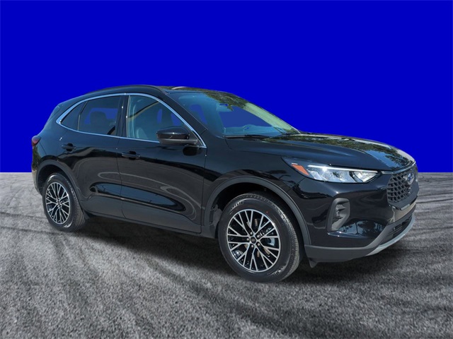 2025 Ford Escape Plug-In Hybrid SE photo 2