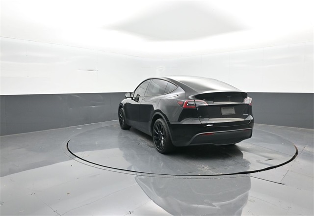 2023 Tesla Model Y Long Range photo 3