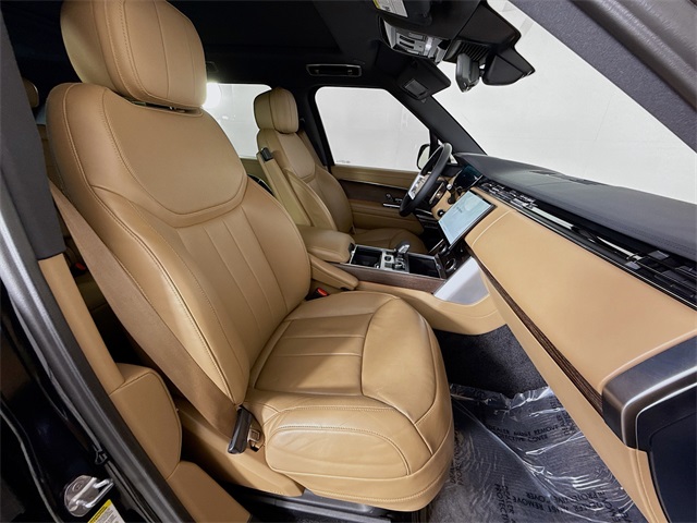 2023 Land Rover Range Rover SE photo 28