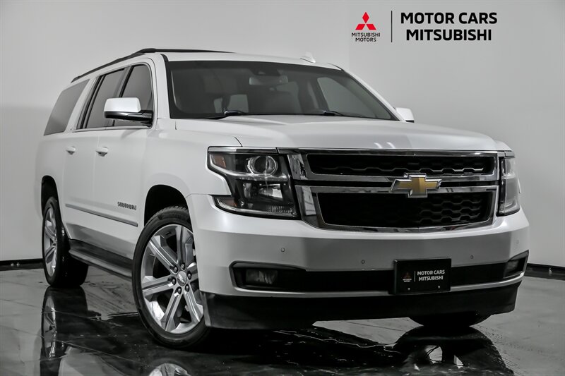 2020 Chevrolet Suburban LT's photo
