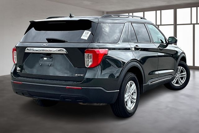 2023 Ford Explorer XLT photo 3