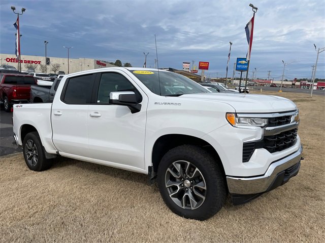 2024 Chevrolet Silverado 1500 LT photo 8