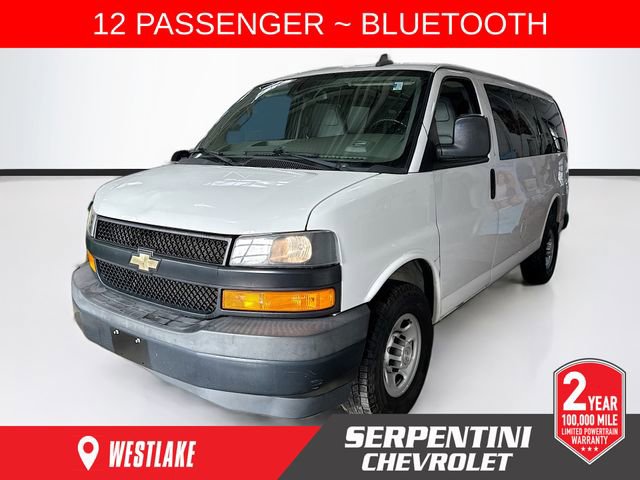 2019 Chevrolet Express Passenger LS's photo