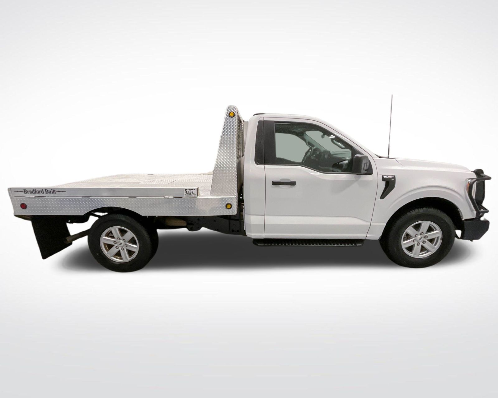 2022 Ford F-150 XL photo 4
