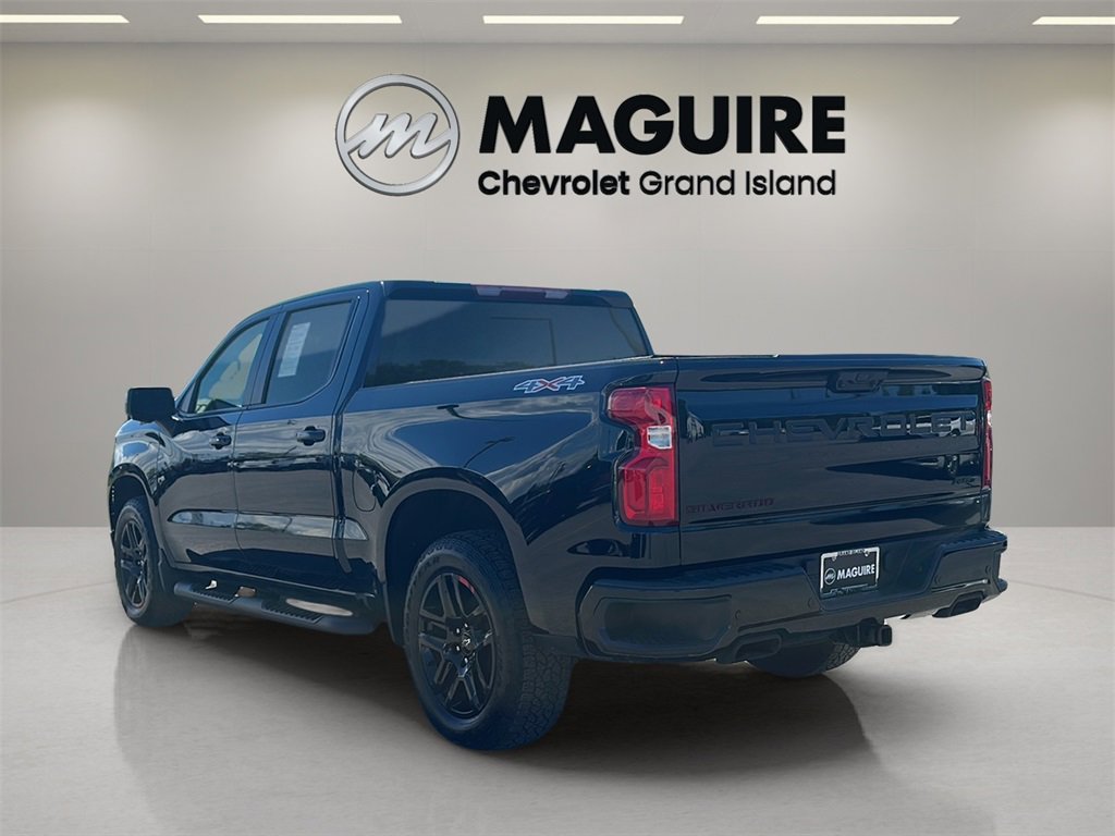 2024 Chevrolet Silverado 1500 RST photo 3