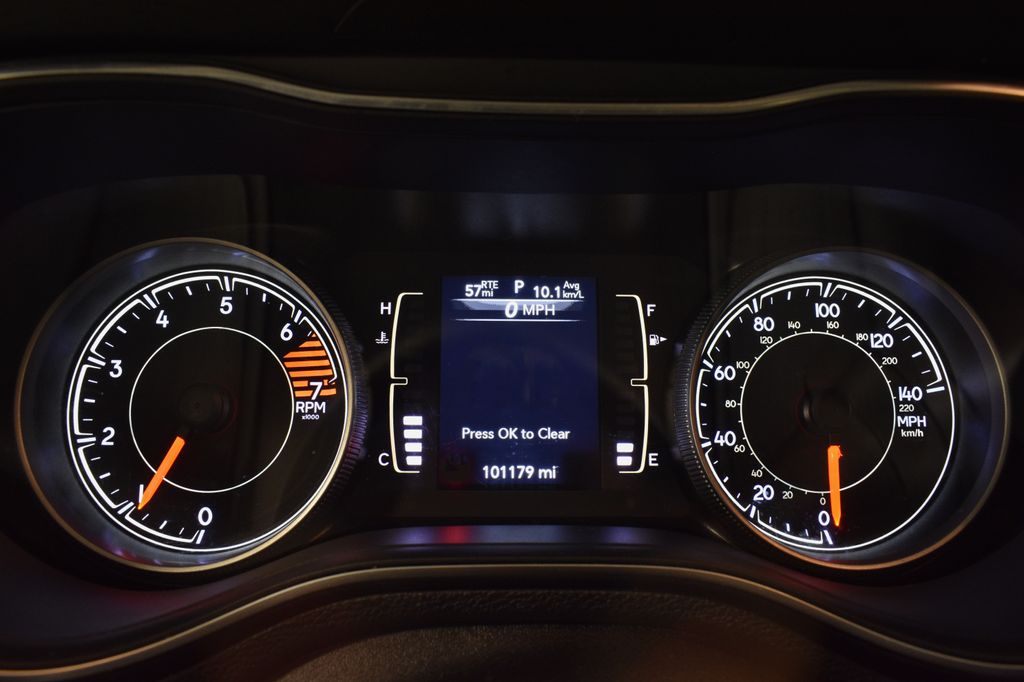 2020 Jeep Cherokee Latitude photo 19