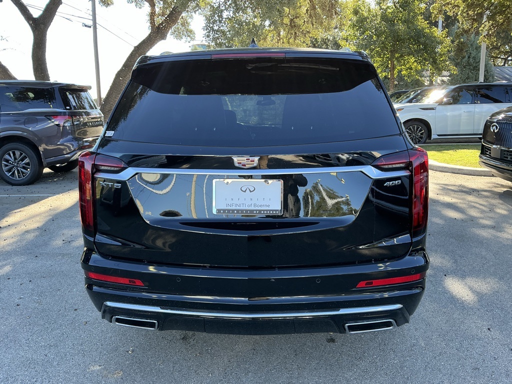 2025 Cadillac XT6 Premium Luxury photo 4