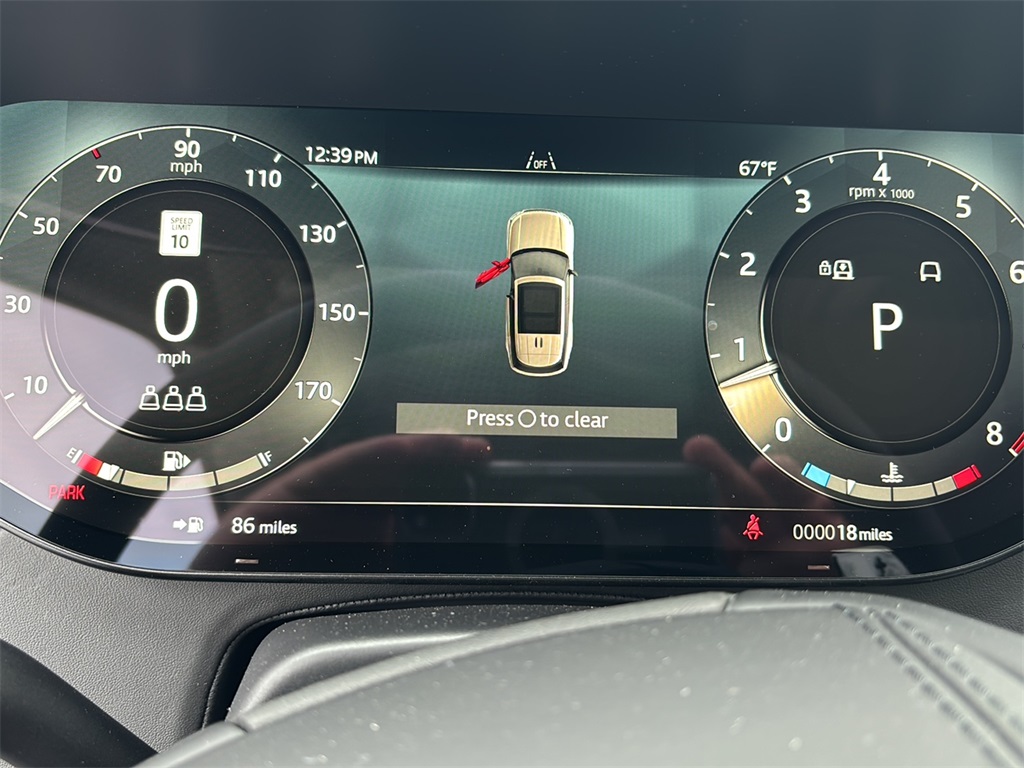 2025 Land Rover Range Rover SE photo 10