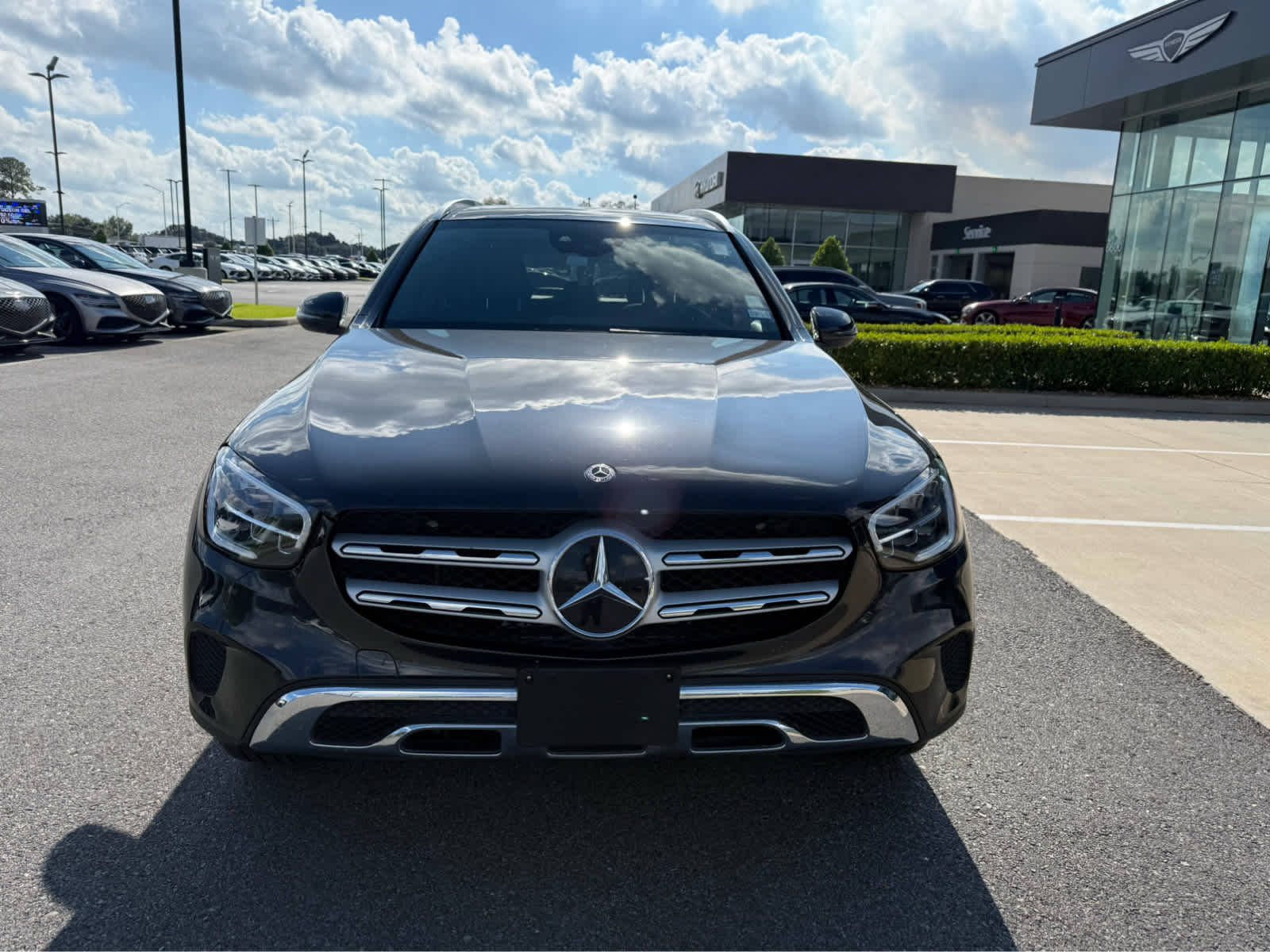 2020 Mercedes Benz GLC 300 4MATIC photo 2