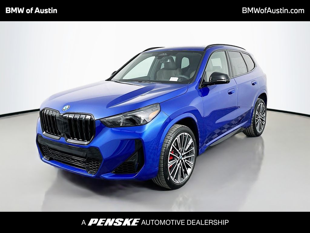 2025 BMW X1 28i's photo
