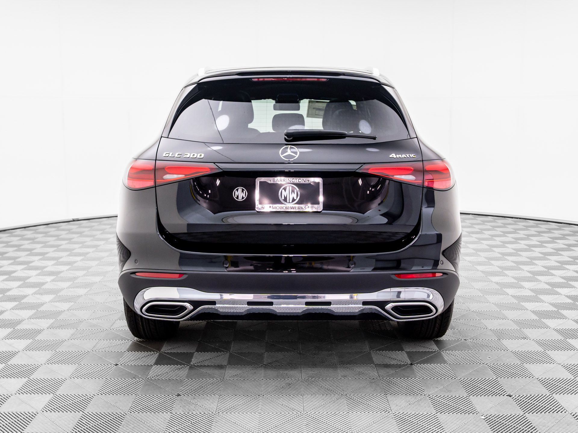 2025 Mercedes Benz GLC 300 4MATIC photo 4