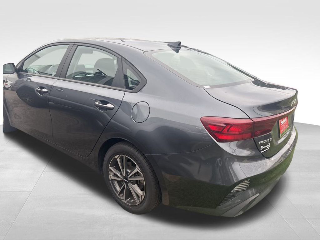2023 Kia Forte LXS photo 10