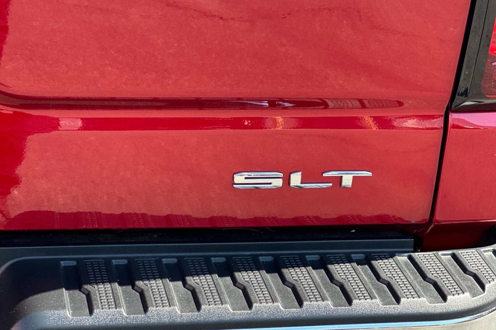 2023 Gmc Sierra SLT photo 32