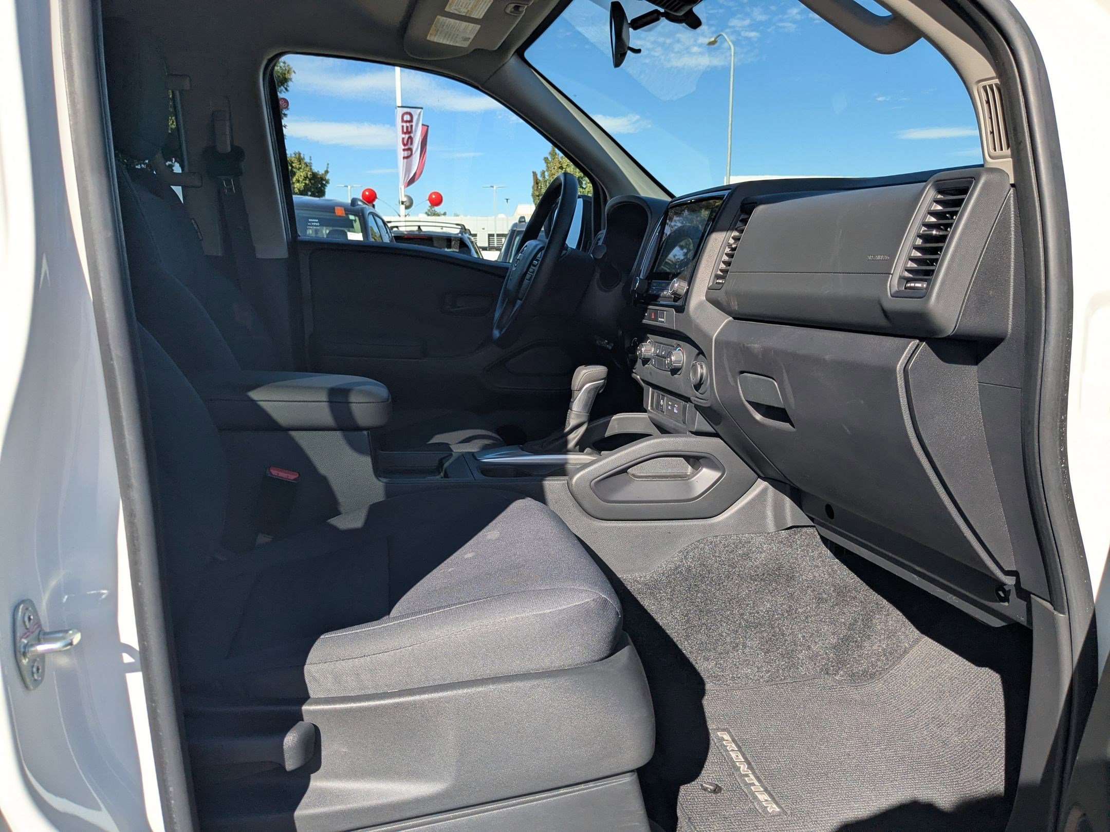 2024 Nissan Frontier S photo 26