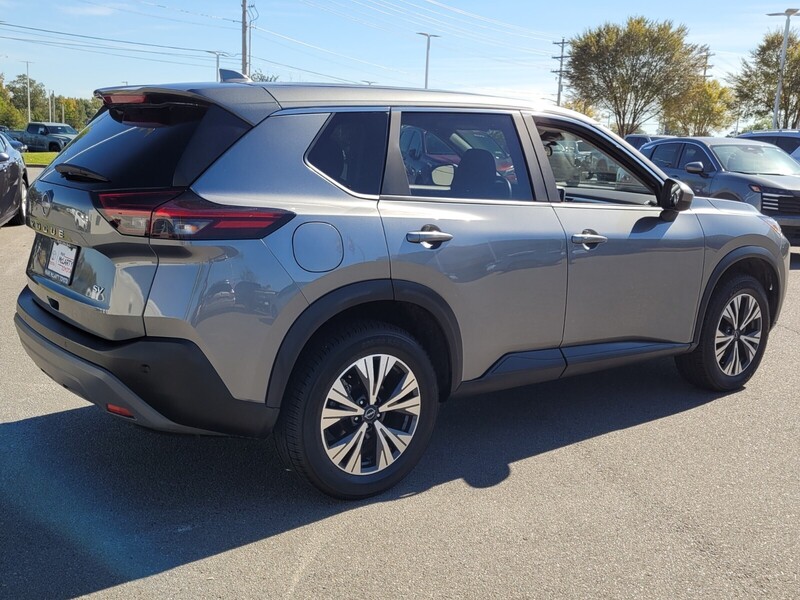 2023 Nissan Rogue SV photo 2