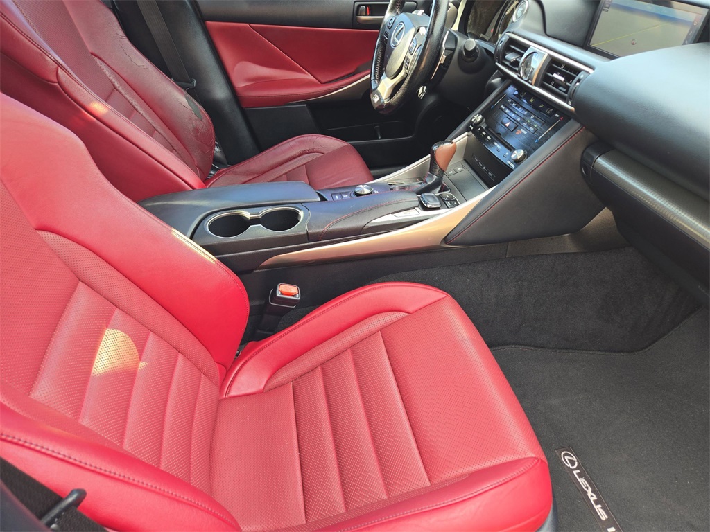 2017 Lexus IS 200t F SPORT photo 25