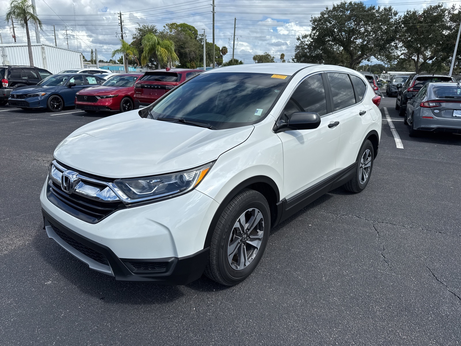 2017 Honda CR-V LX photo 3