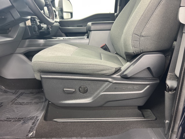 2023 Ford F-250 photo 12