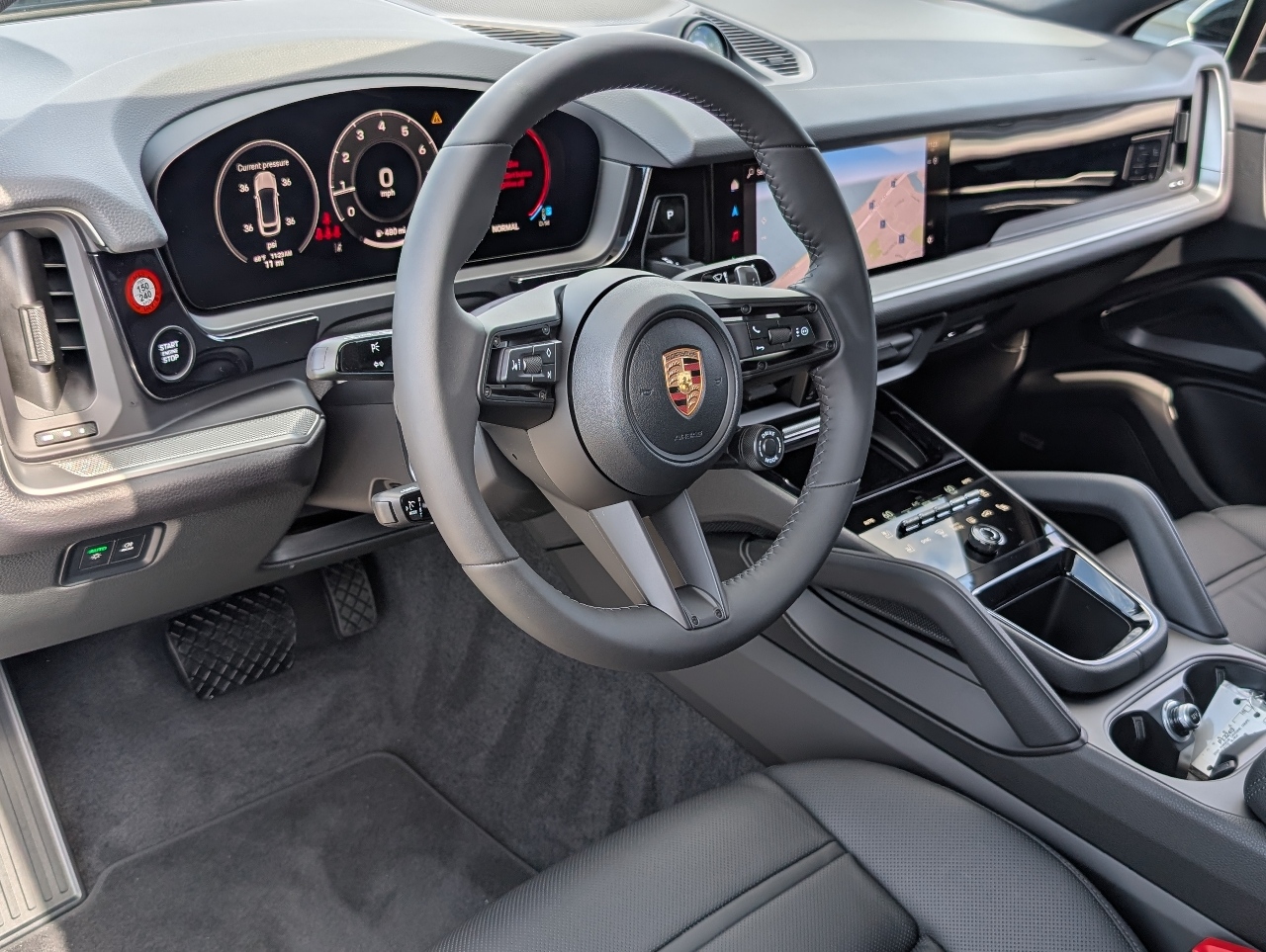 2026 Porsche Cayenne Coupe photo 4