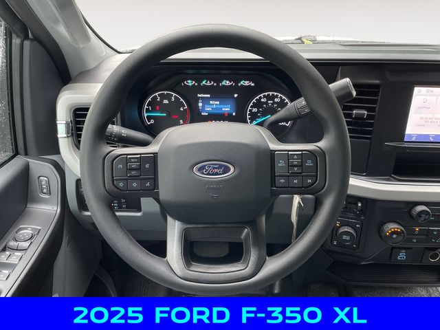 2025 Ford F-350 photo 11