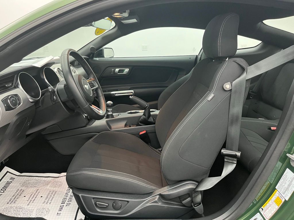 2023 Ford Mustang GT photo 18