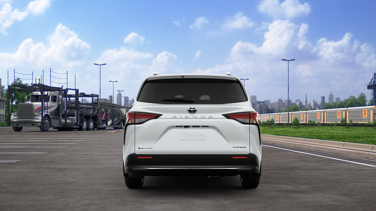 2025 Toyota Sienna Platinum photo 8