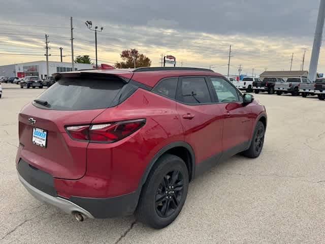 2021 Chevrolet Blazer 2LT photo 2