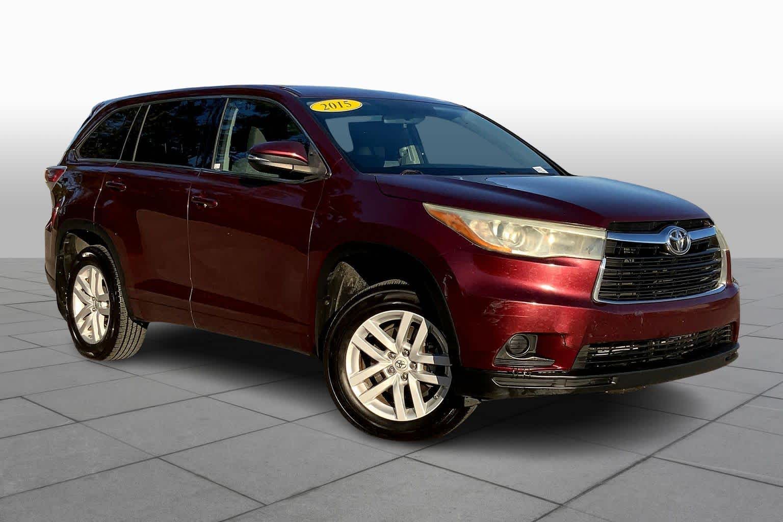 Used 2015 Toyota Highlander LE with VIN 5TDZARFH4FS009537 for sale in Gulfport, MS