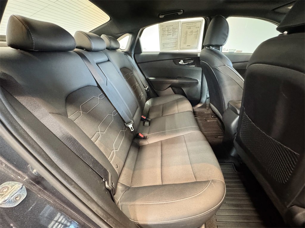 2020 Kia Forte GT-Line photo 23