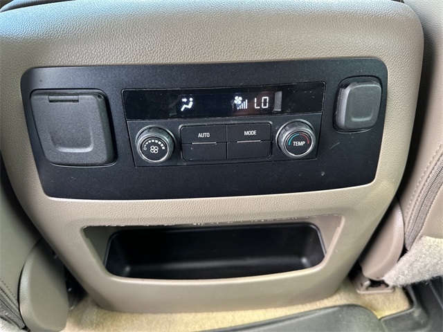 2018 Chevrolet Tahoe LT photo 12