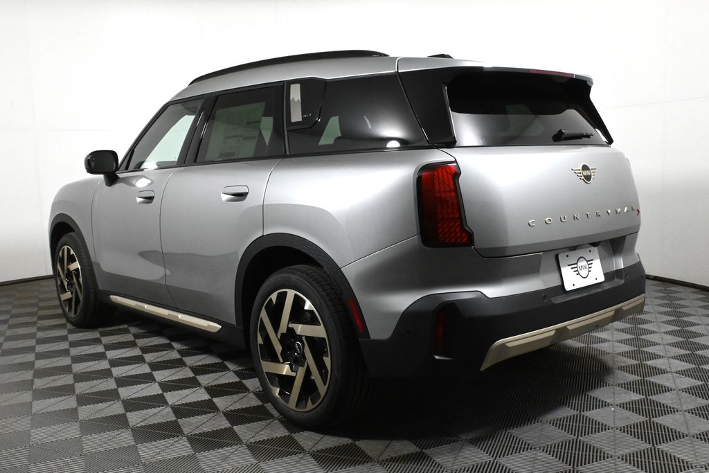 2025 Mini Countryman Iconic photo 4