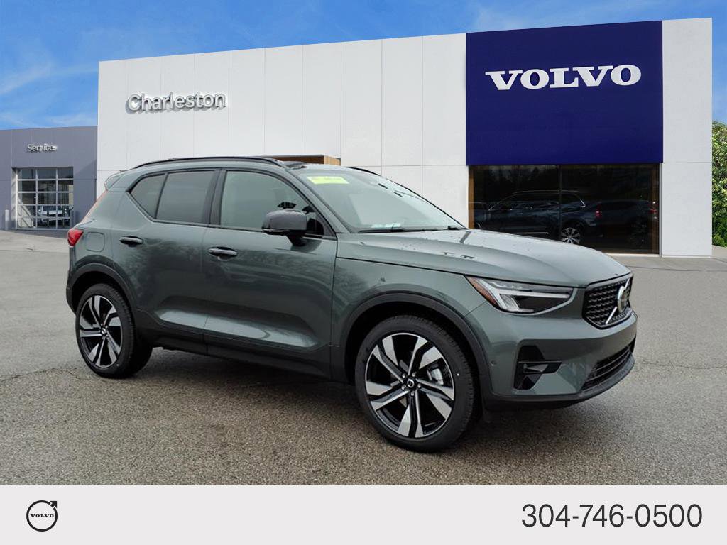 2026 Volvo XC40 Plus's photo
