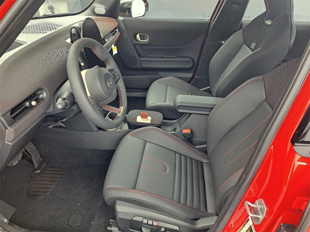 2026 Mini Cooper 4 Door Hardtop S Iconic photo 9