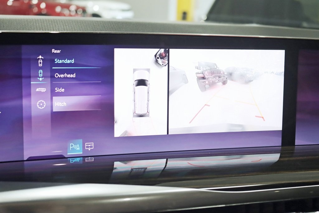 2025 Cadillac Escalade Premium Luxury photo 22